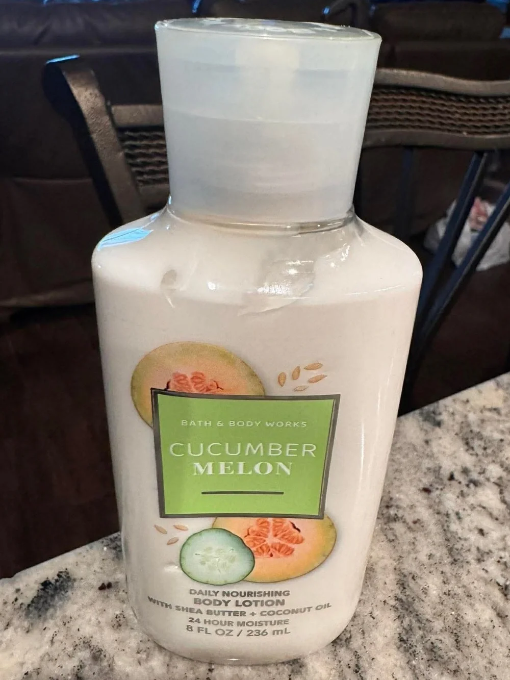 Bath & Body Works Cucumber Melon Lotion - White & Green